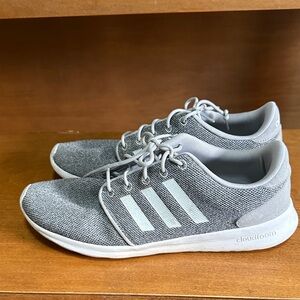 Adidas Cloudfoam sneakers